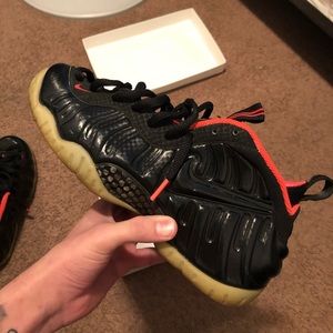 Mens Nike Foamposites size 8.5